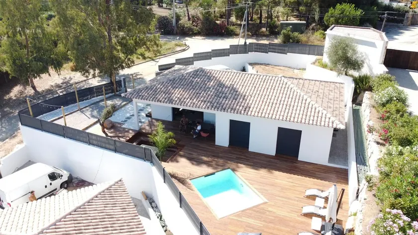 Villa in Porticcio with pool and exceptional view of the gulf - Image 1