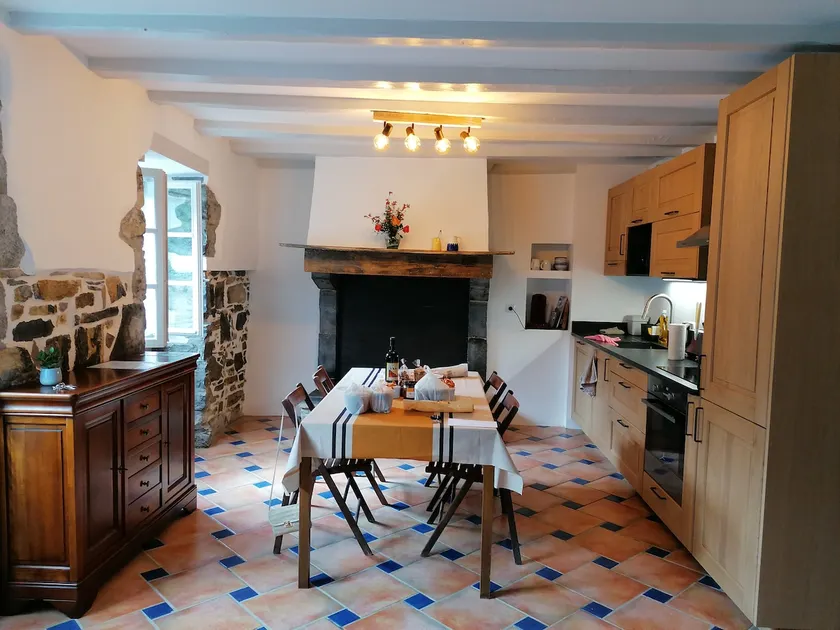 Charming village house with garden. - Image 1