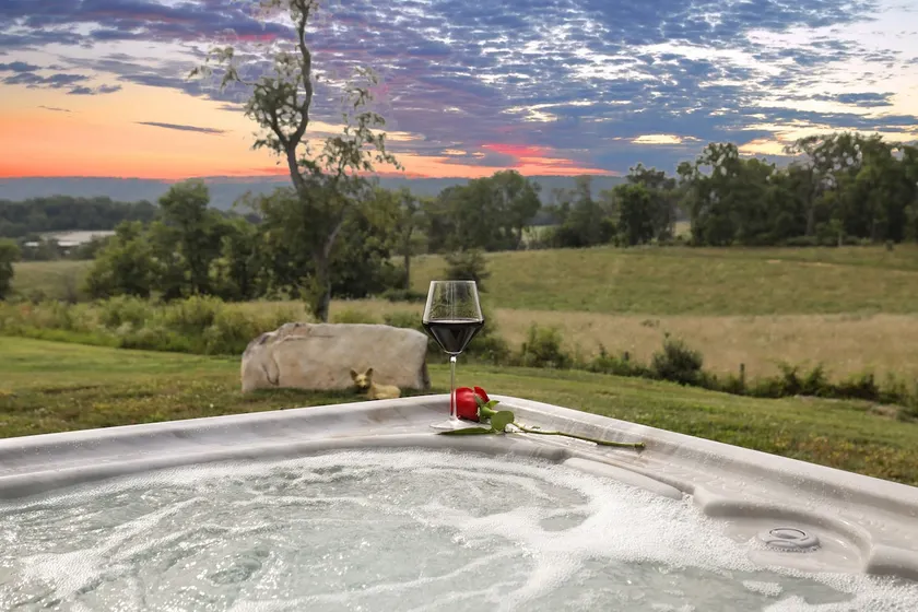 COZY+SEXY Private Country Escape! HOT TUB & Views~ - Image 1