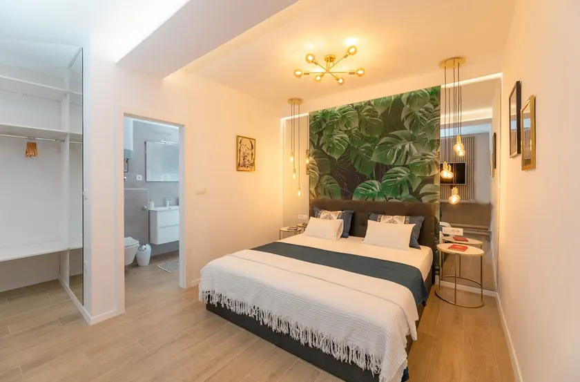 Luxury room in old town - Image 1