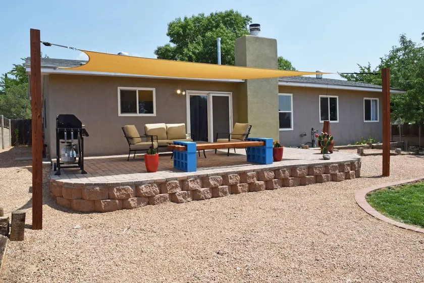~Southwest Escape~ Cozy Family & Pet Friendly Home - Image 1