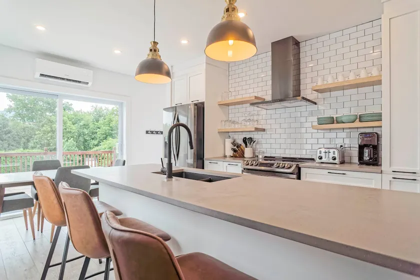 851 condo in Bromont Vieux Village mountain view - Image 1