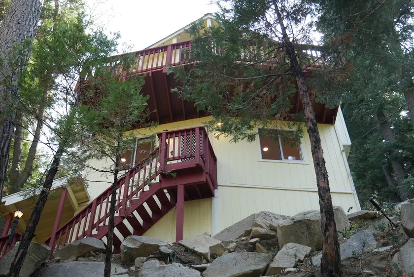 Lake Arrowhead Area - Romantic & Cozy Cabin - Image 1
