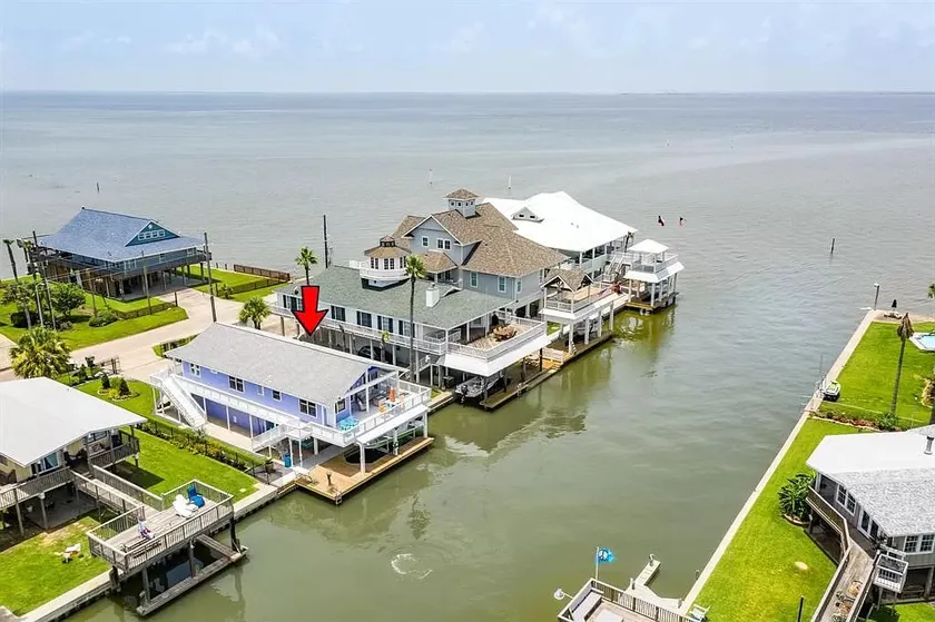 5 O'clock Somewhere - 4 bed 3 bath - Sea Isle West End Galveston Bay - Image 1