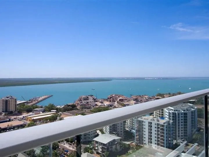 High Above, Pandanas Darwin 21st floor with views - Image 1