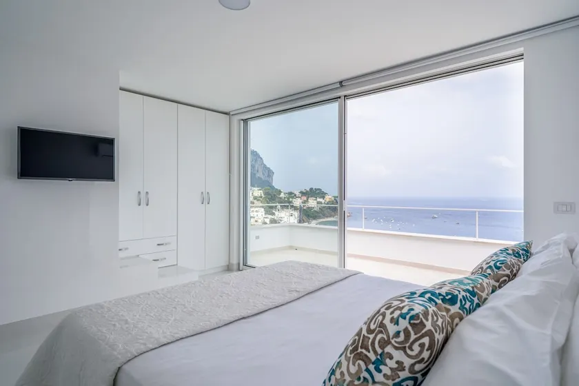 Casa Capri Me - Image 1