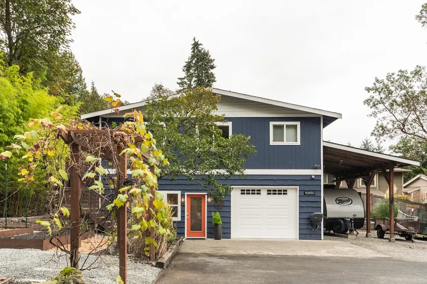Kirkland Oasis • Private 2BR Retreat - Image 1