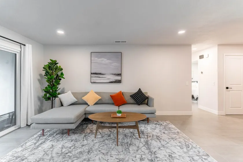 ★ 2BR Modern Home ★ 11 mins to downtown Sacramento - Image 1