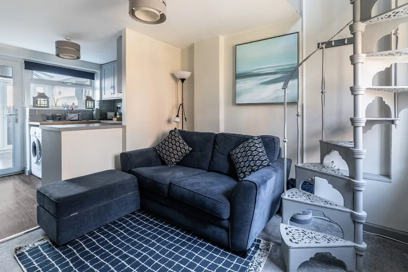 Harbour Cottage Your Romantic Getaway in Cowes - Image 1