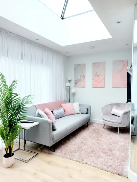 AIR CON Modern 2BR House with Garden Near Beach - Image 1