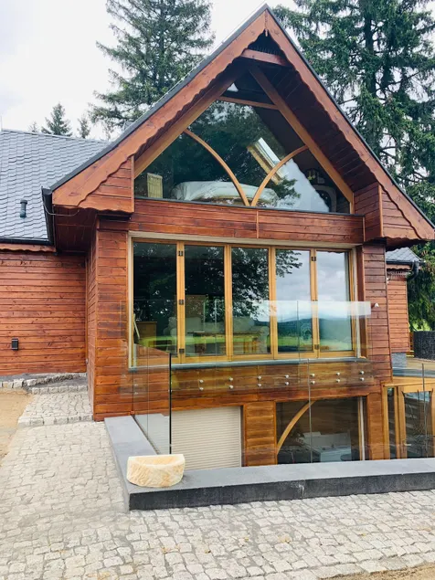 Exclusive vacation home with hot tub and sauna - Image 1