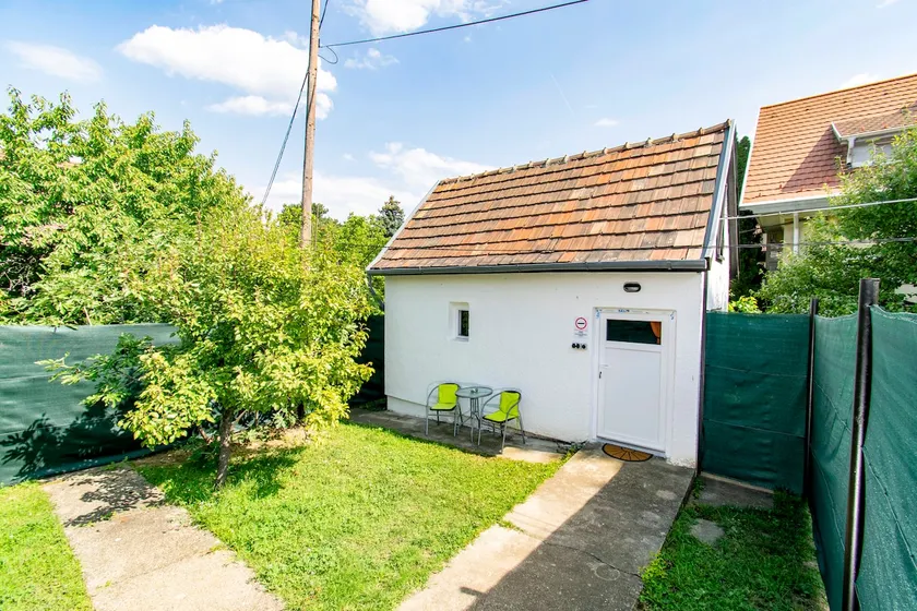 StudioHome with garden on Buda hills+free parking - Image 1