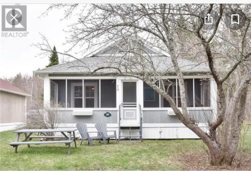 Relaxing Waterfront 2 Bed Cottage - Image 1