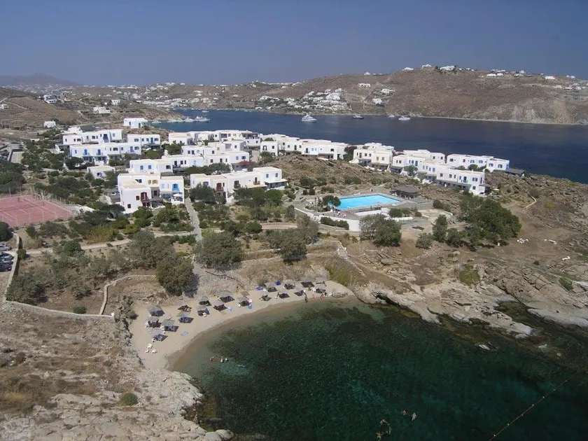 Luxury gated resort with private beach and pool - Image 1