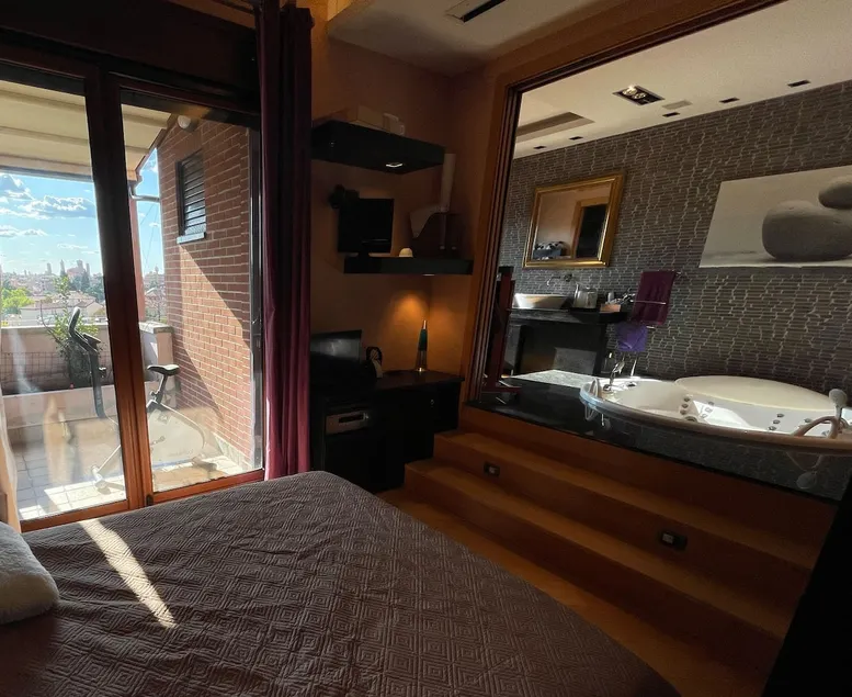 Penthouse with spectacular views and Jacuzzi - Image 1