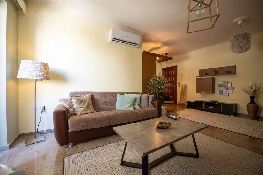 Alex & Dim House - Image 1