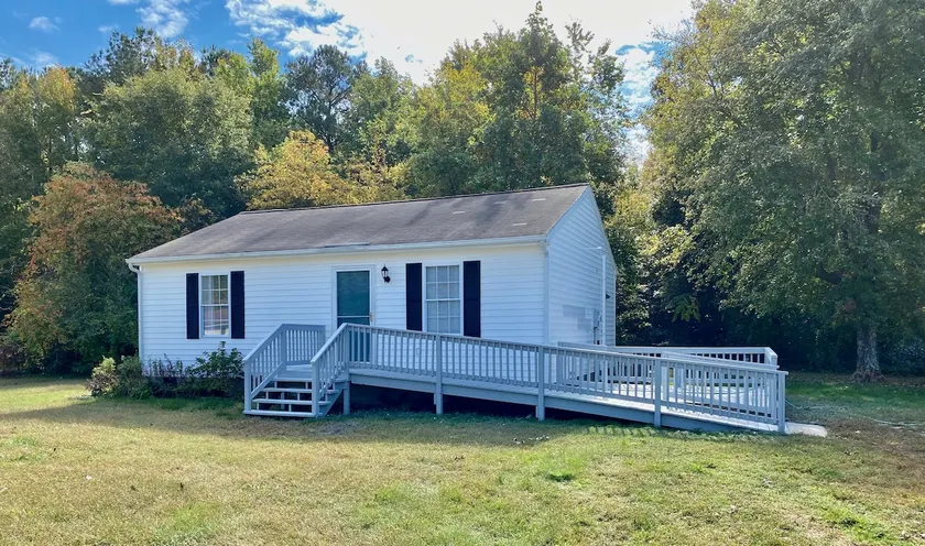 Lancaster Gem - Cozy Cottage - Image 1