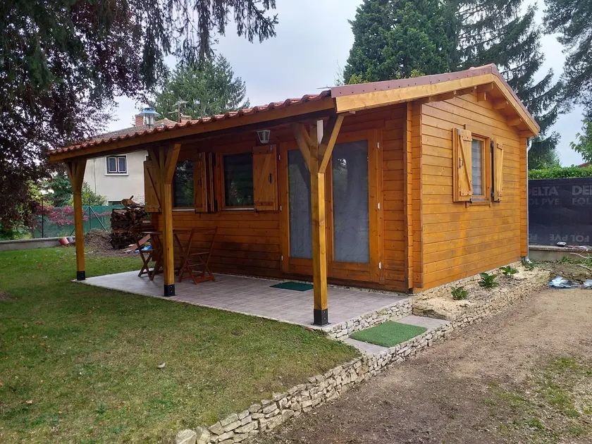 Adorable Petit Chalet Guest house - Image 1