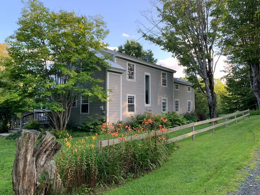 Vermont Gem Near Woodstock and Quechee - Image 1