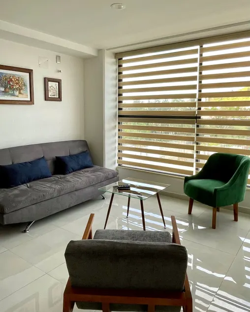 Modern and nice apartment, excellent location - Image 1
