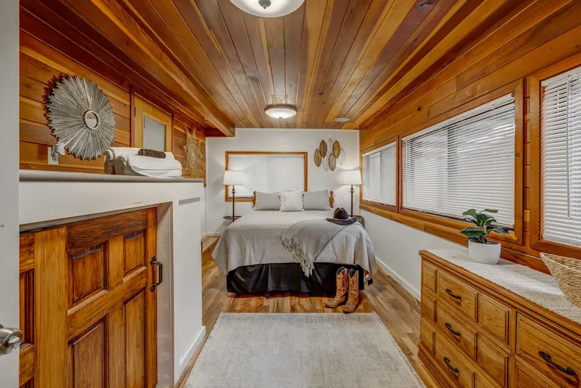 Casper Mountain Escape-Entire home- close to town - Image 1