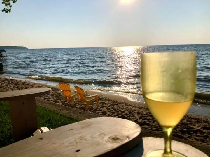 Sunset Beach Getaway - Image 1
