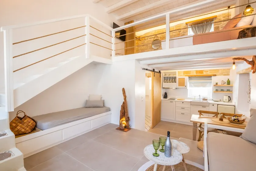 Grannys Villas finiki - Image 1