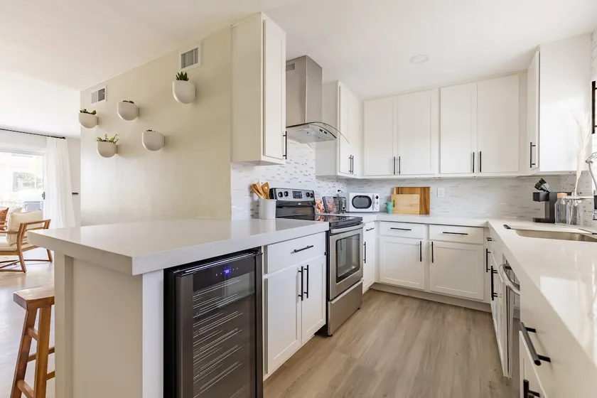Arcadia Hideaway- A family-owned townhome - Image 1