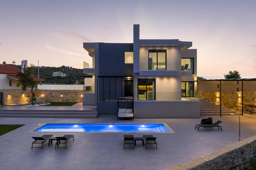 Nikolioudis Luxury Villa Wine - 900m From Agia Marina Beach - Image 1