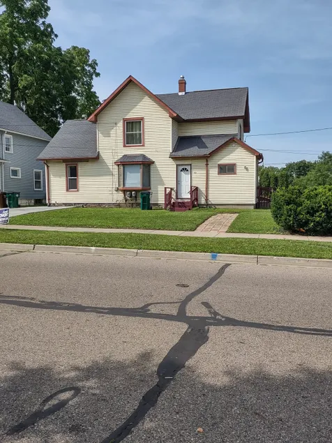 Cheerful 1 Bedroom Apt House in Lansing. - Image 1