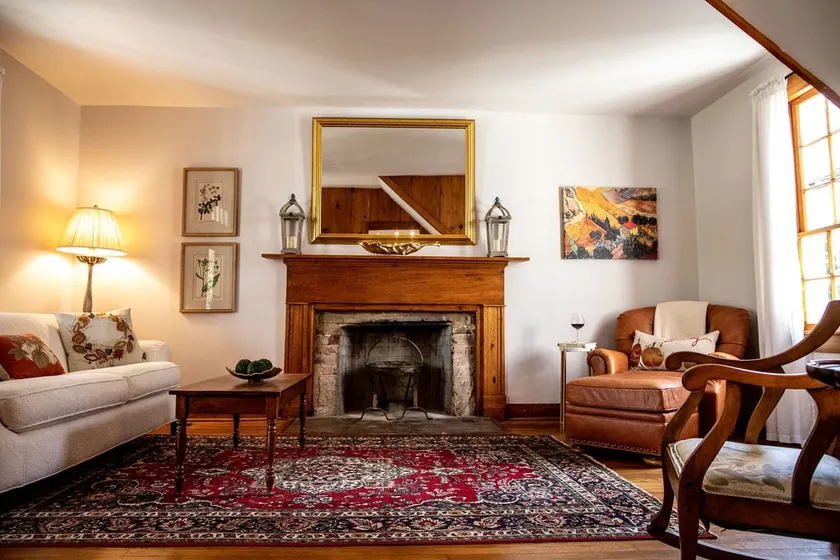 Modern. Cozy. Historic - in the heart of downtown Lewisburg! - Image 1