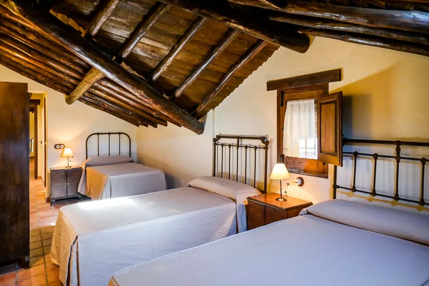 A unique space, 'La Casona del Señor' with a winery - Image 1