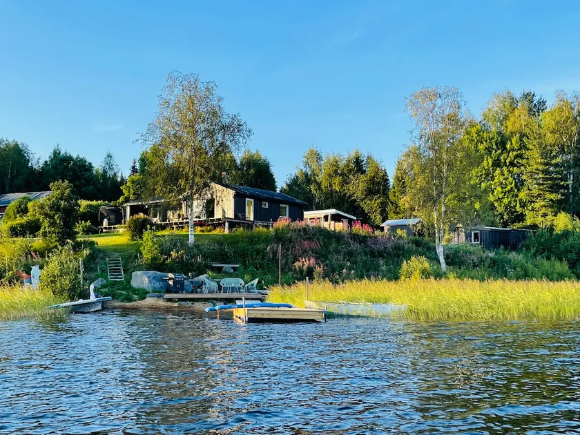 House with magnificent lake view, sauna and jetty - Image 1