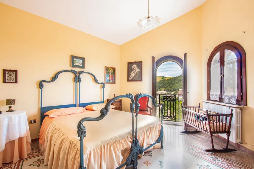 Casa Bizzarro - Image 1