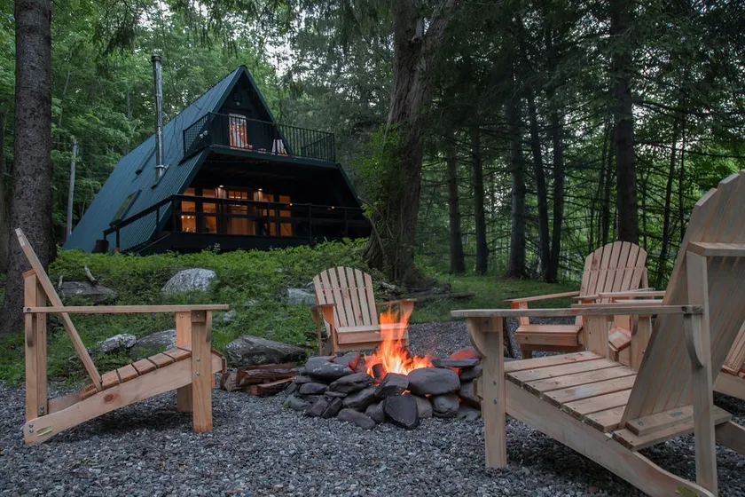Modern A-Frame in Catskills Park - Image 1
