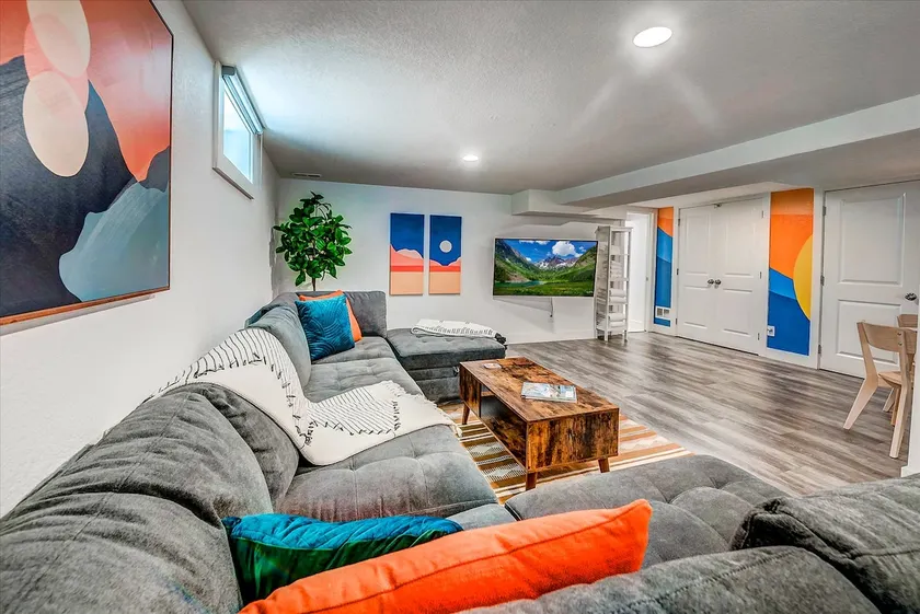 Sunrise Suite by the Park in Skyland - Image 1