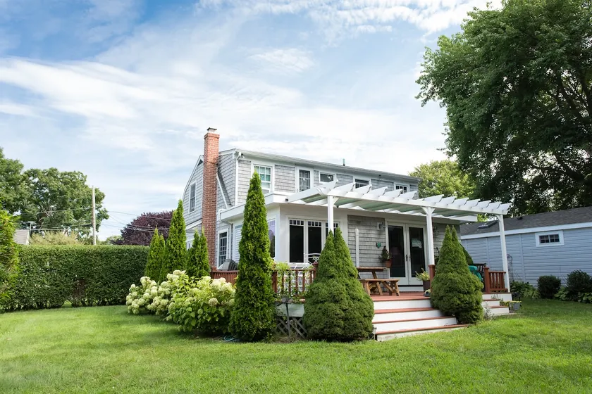 Quiet cottage between the beaches - Image 1