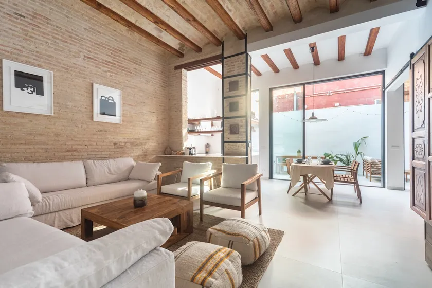 ⭐️NEW⭐️ PATIO A HOUSE . Walk to Beach, port & Met - Image 1