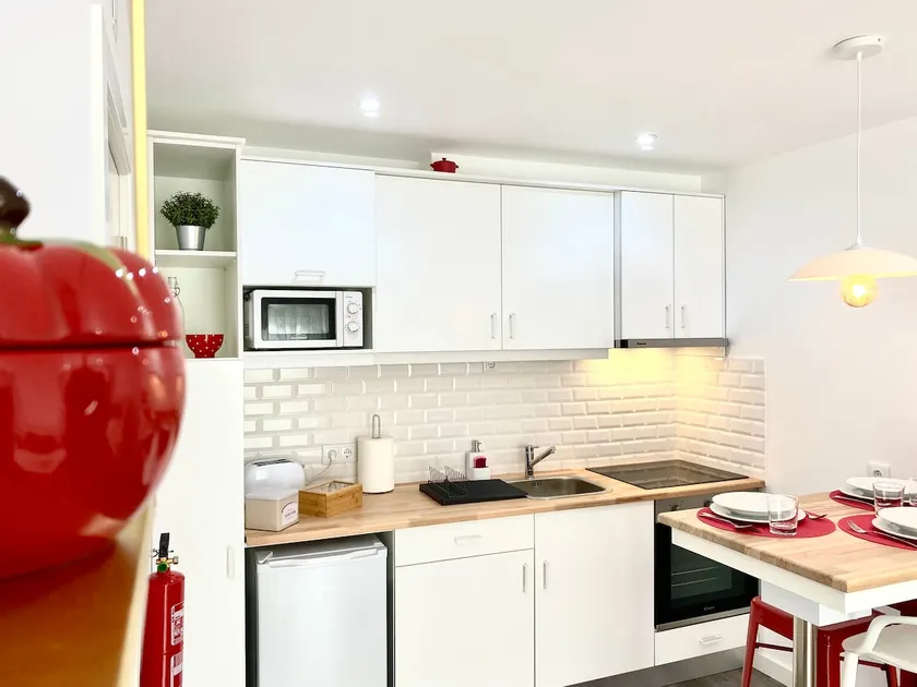 Red Apartment in Fátima 250 meters from the Sanctuary - Image 1
