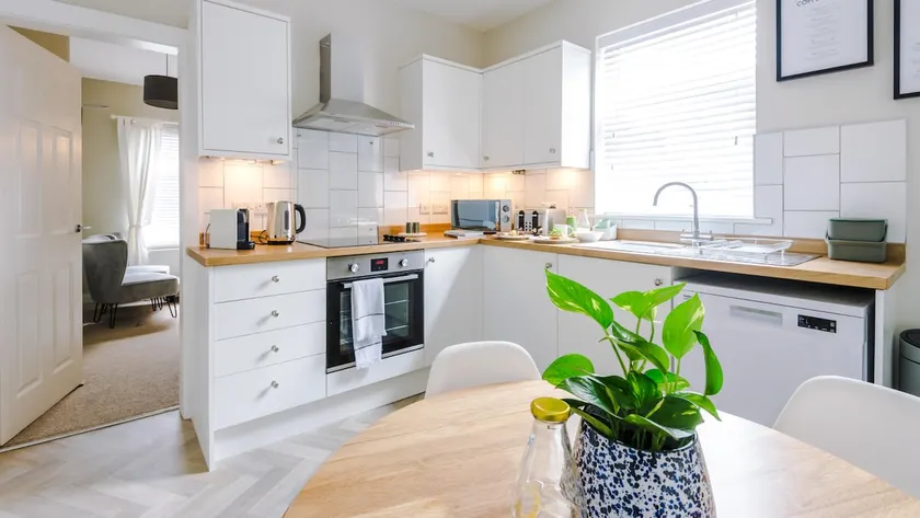 Designer apartments for City Breaks in Chester - Image 1