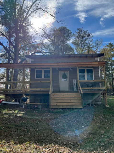 Charming Cabin on Lake Murray - Image 1