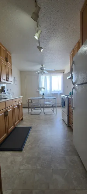 Right Next To WEST EDMONTON MALL with Free Parking - Image 1