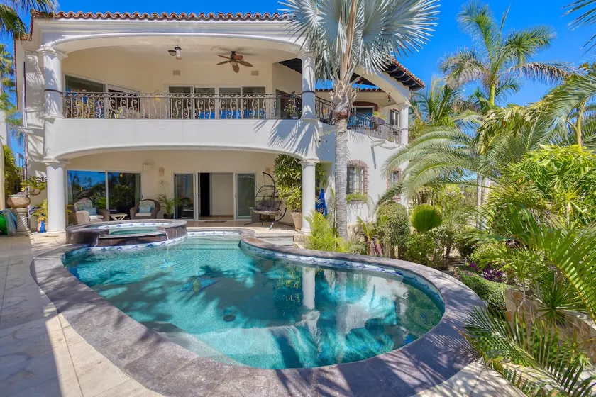 All-Inclusive Beach Casa between two 5-Star Hotels - Image 1