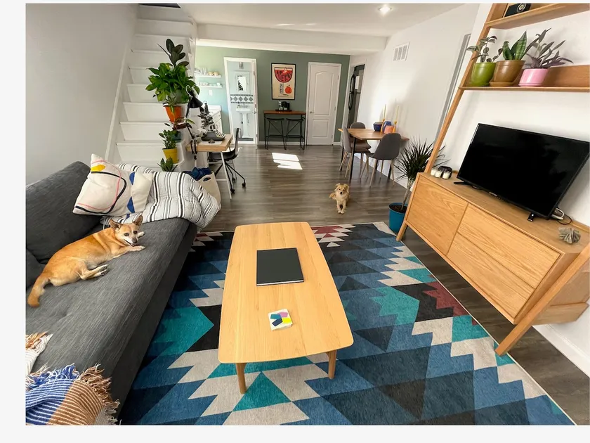 Beautiful private 1 bedroom apartment w/ Bay views - Image 1