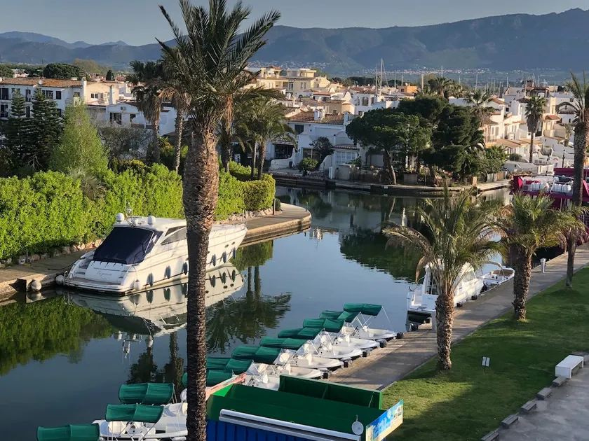 MAENA Marinola Port Canal View Beach 400 m - Image 1