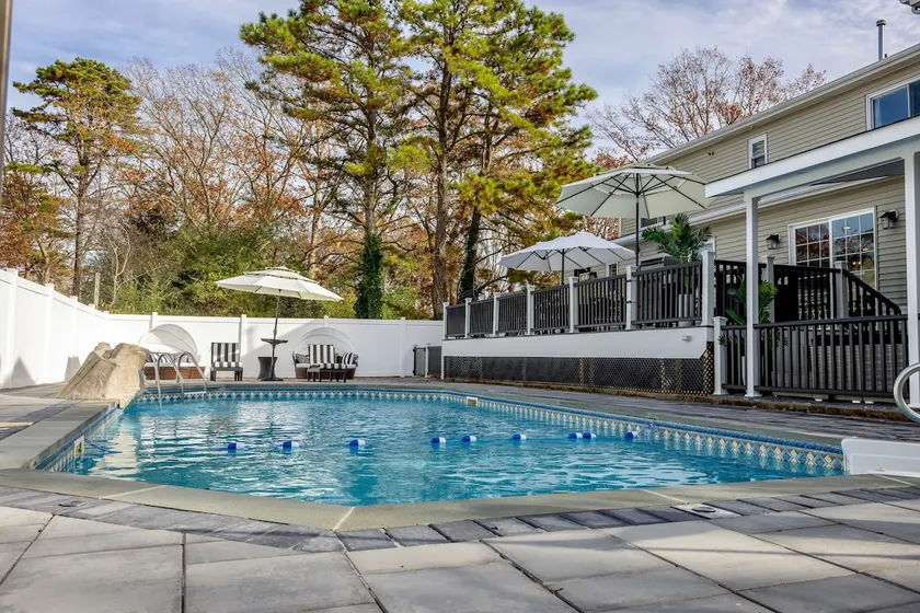 Modern 5 BR Stay Minutes From LBI - Image 1