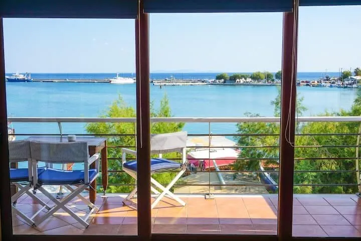 Luxury & Comfort with a View - Image 1