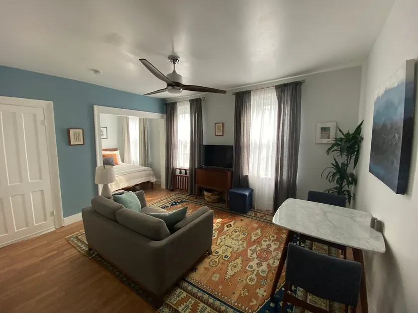 Studio/Guest Suite Minutes from Warren St. - Image 1
