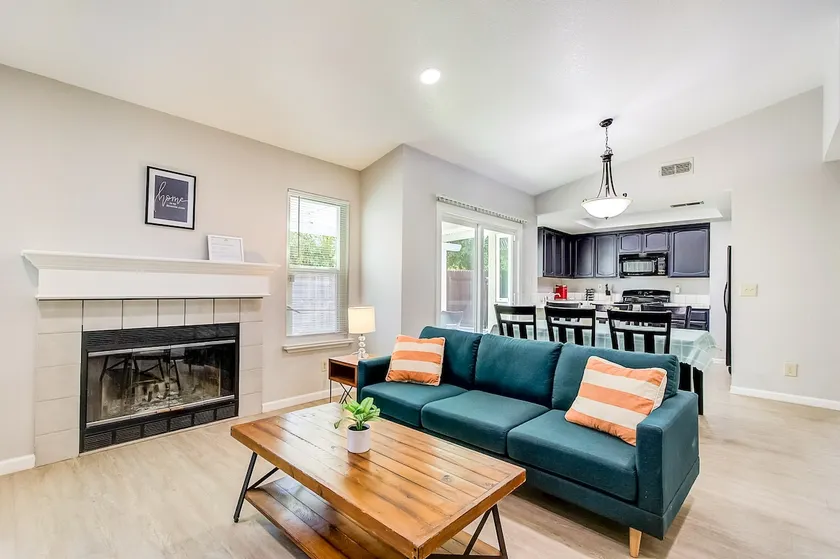 25% Off Monthly | Centrally located Elk Grove Gem - Image 1