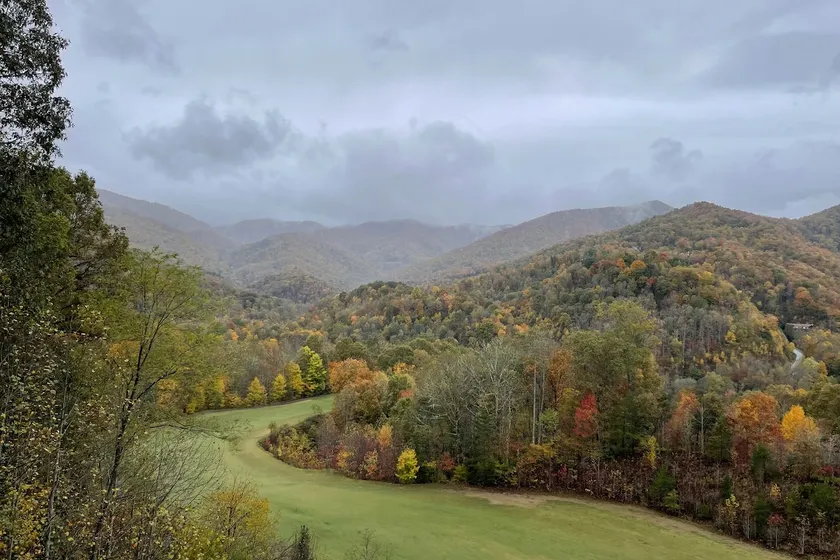 The Mountain View Lodge - Luxury in Whittier! Awesome views from every deck! - Image 1